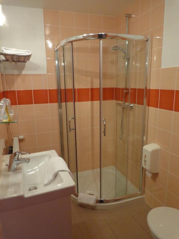 Cit'Hotel Du Tigre Verdun-sur-Meuse Room photo